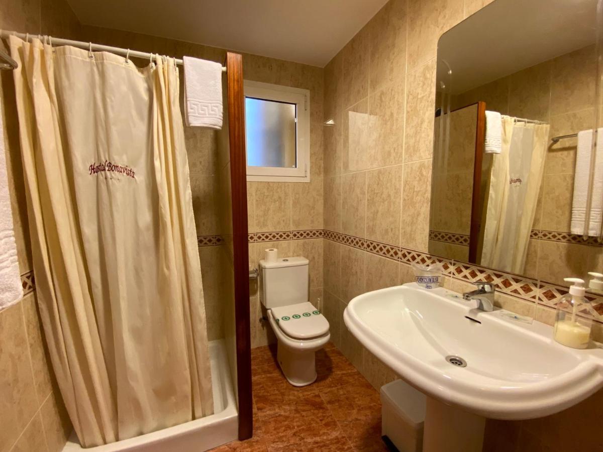 Hostal Bonavista 세르베라 외부 사진